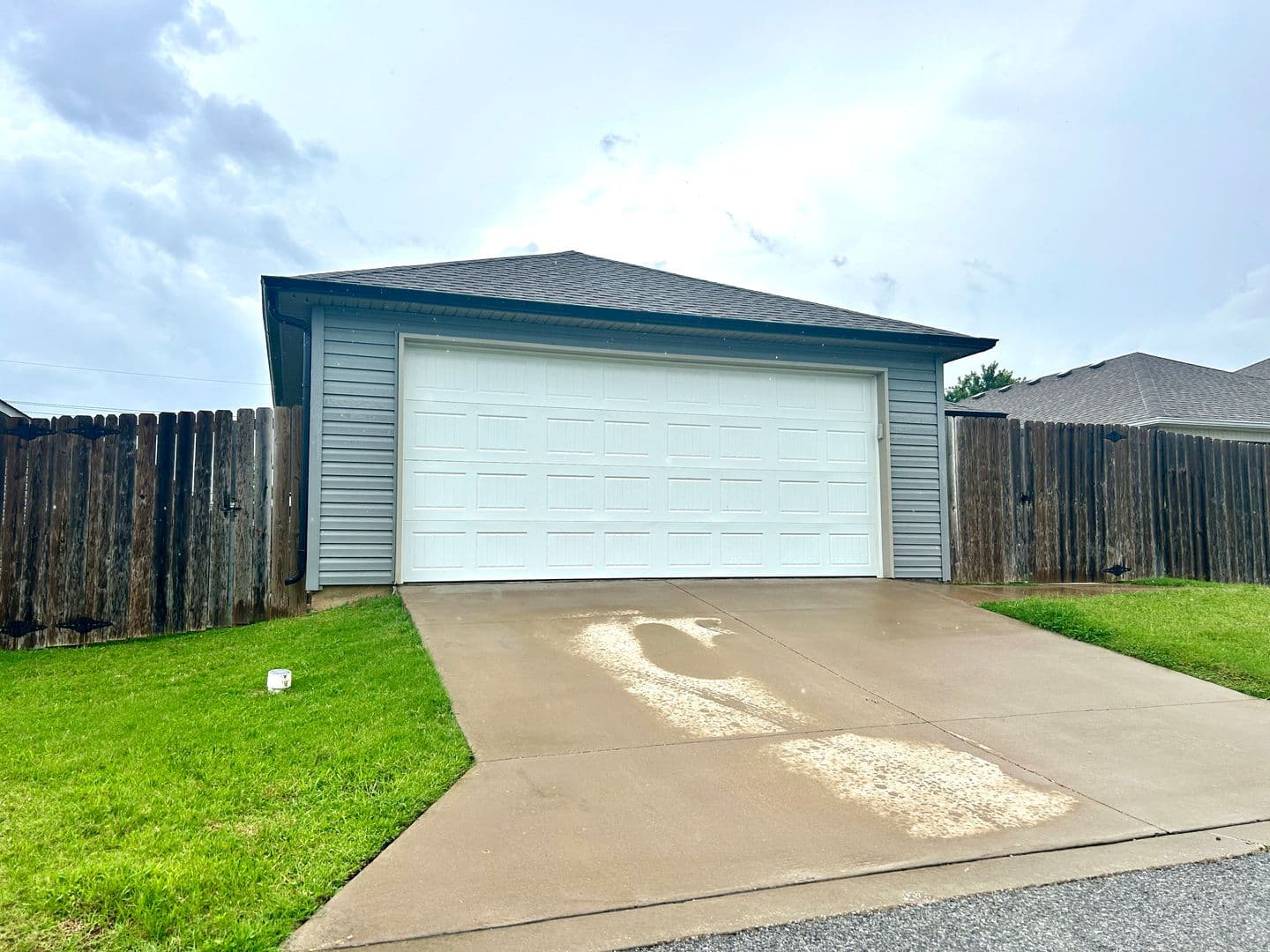 Fayetteville House: 1324 S Morningside Drive