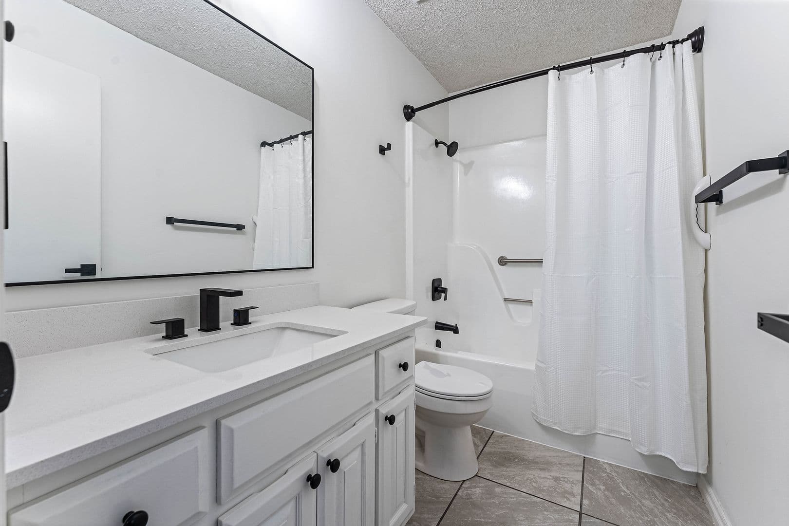 Bella VIsta House: 7 Whitwick Lane