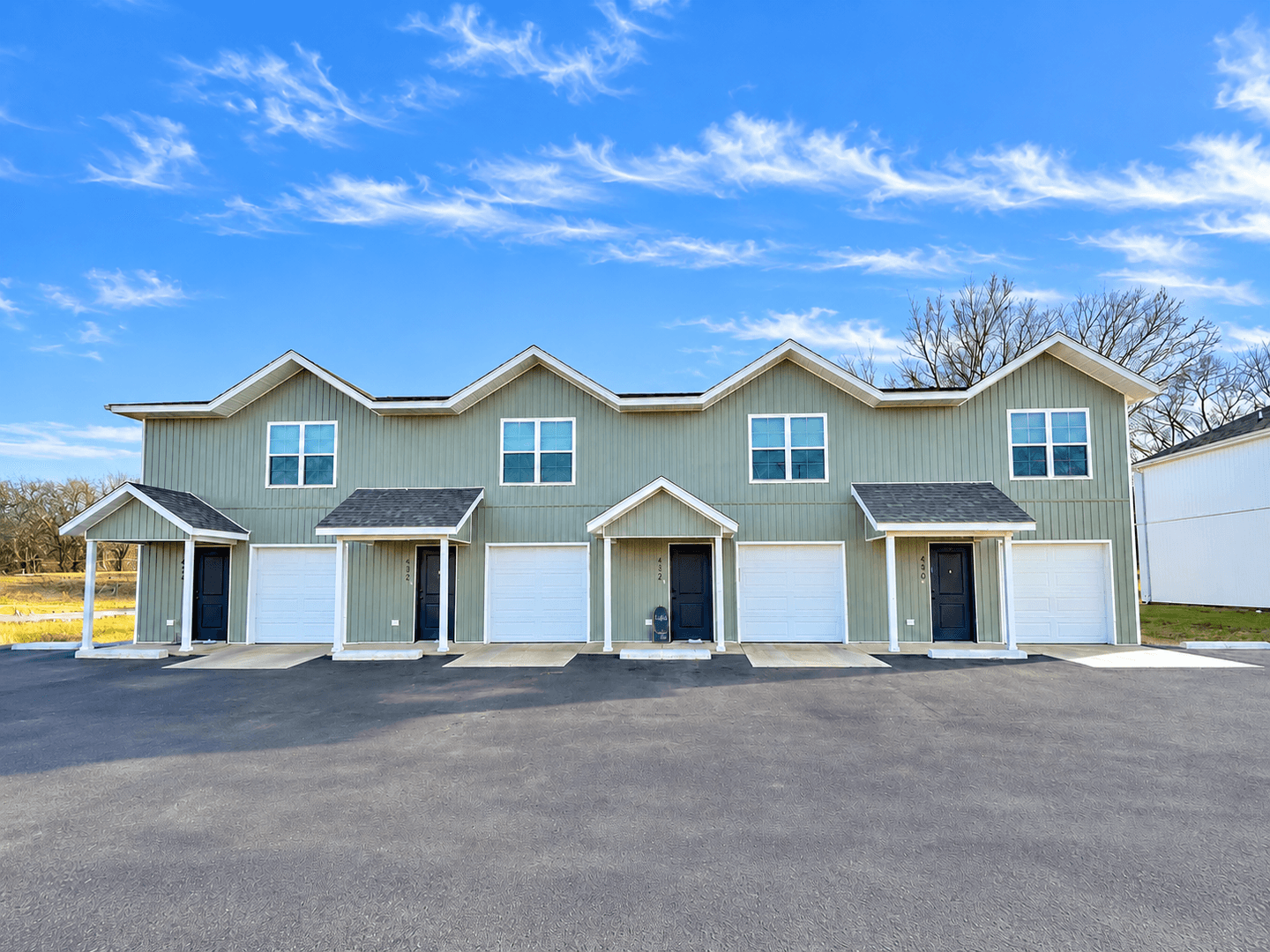 Decatur House: 444 Blue Springs Street