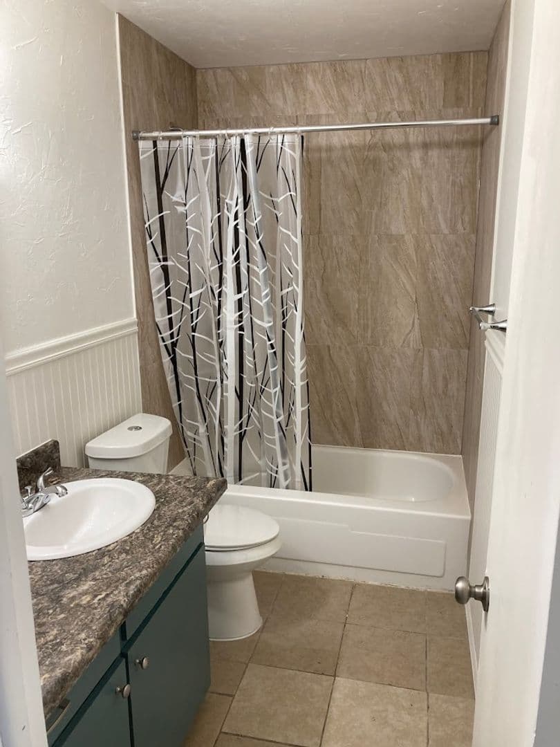 Springdale Apartment: 2100 Carlton Street