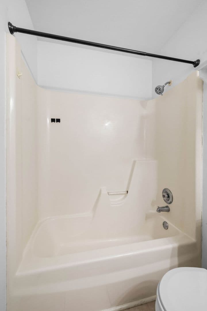 Bentonville House: 1206 Crescent Street