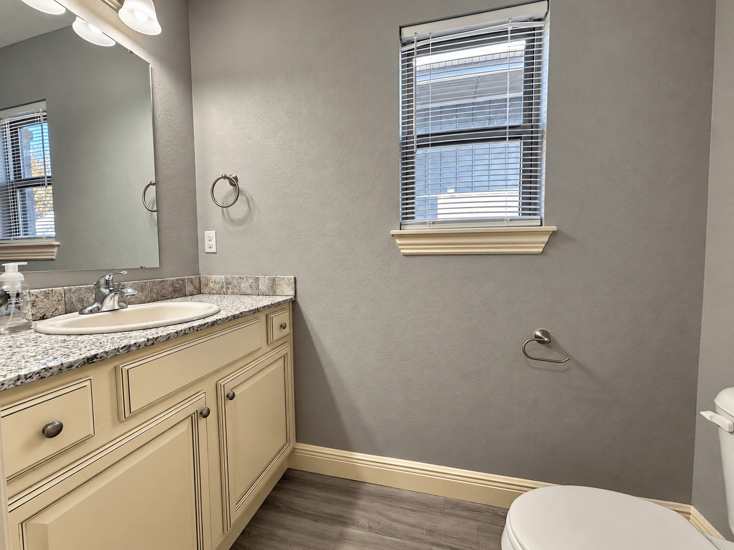 Fayetteville House: 1349 N Corsica Drive