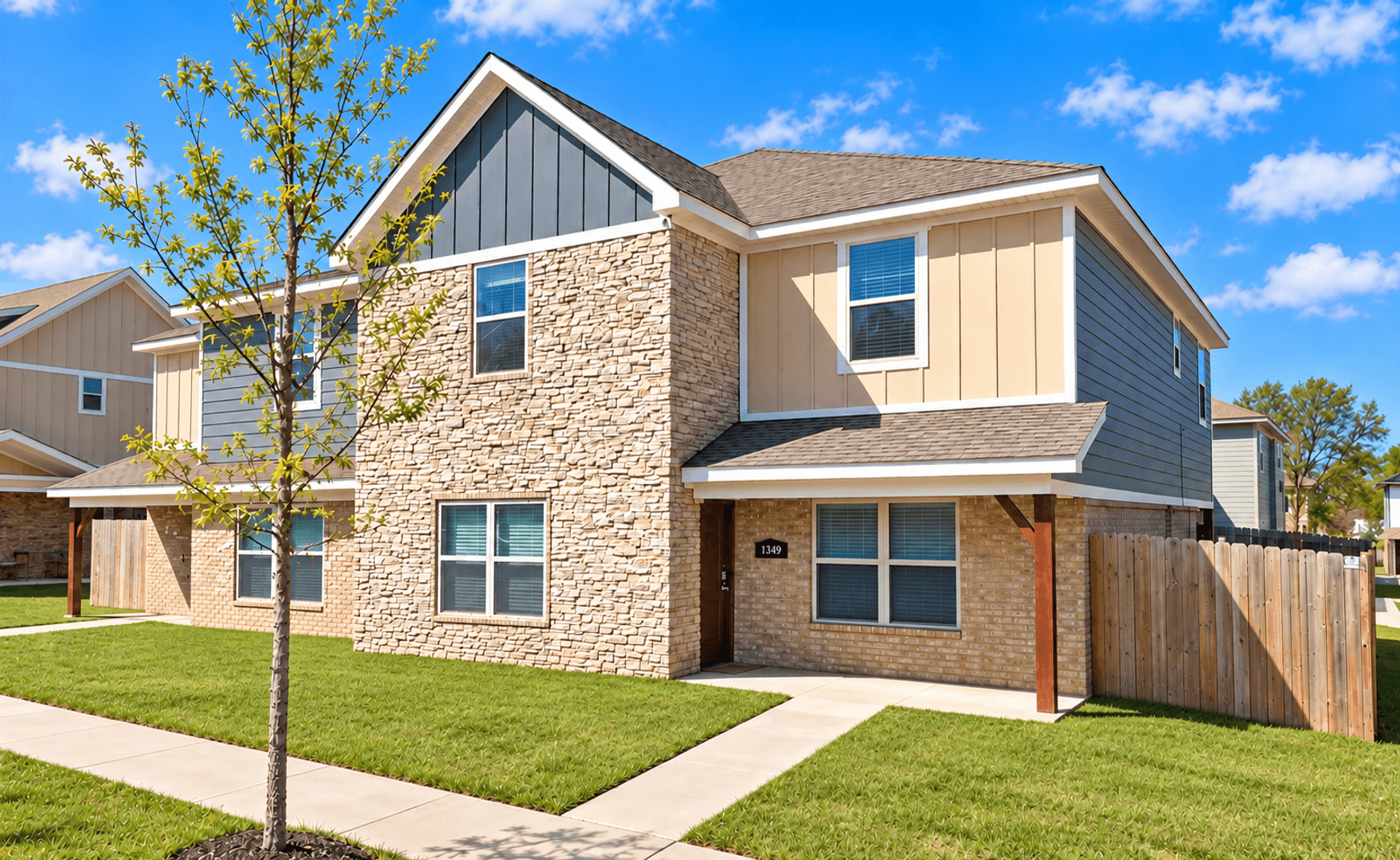 Fayetteville House: 1349 N Corsica Drive
