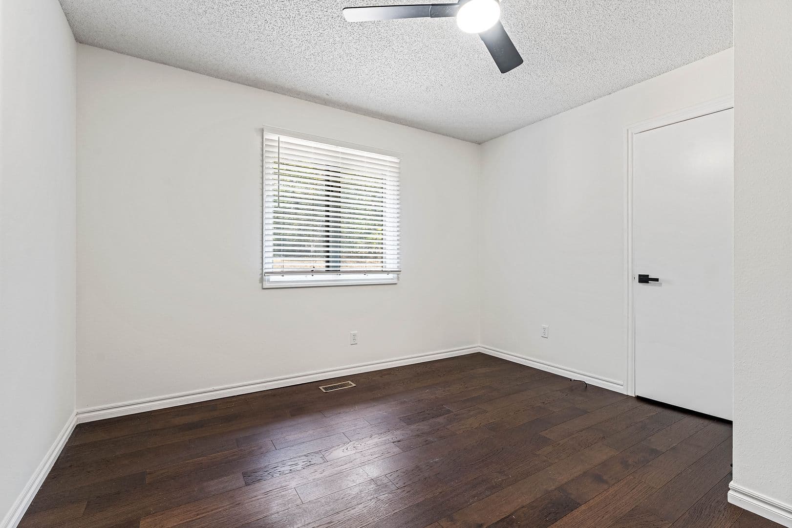 Bella VIsta House: 7 Whitwick Lane