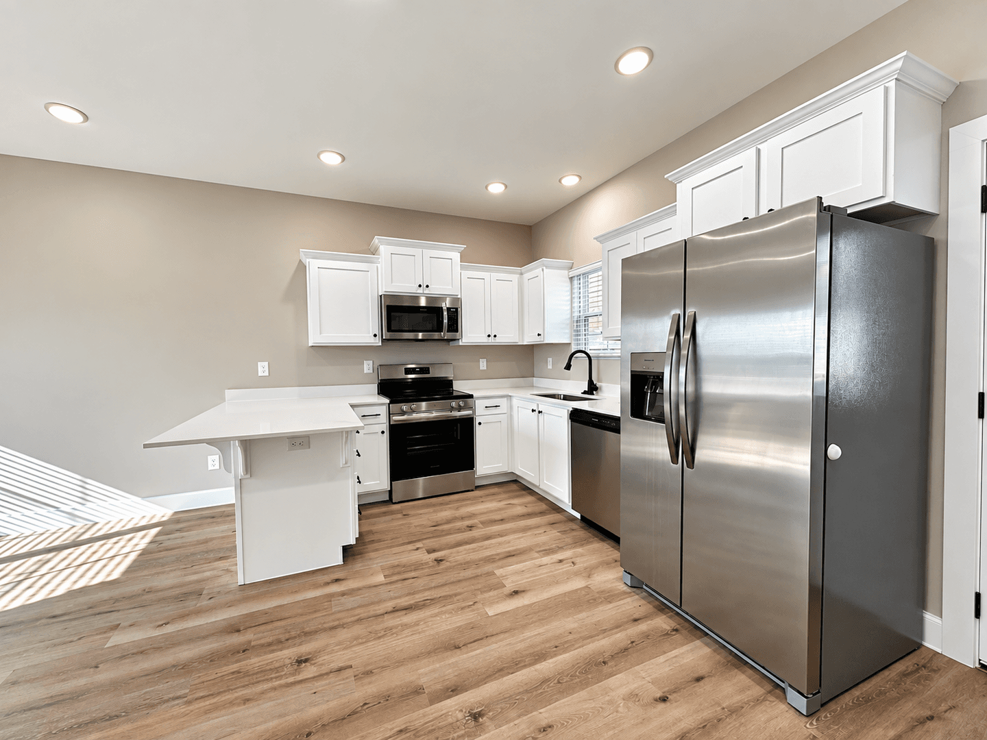 West Fork House: 122 N Centennial Ave