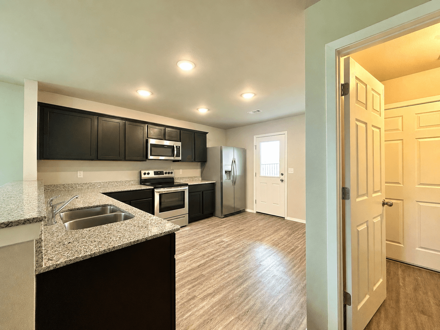 Fayetteville House: 1324 S Morningside Drive