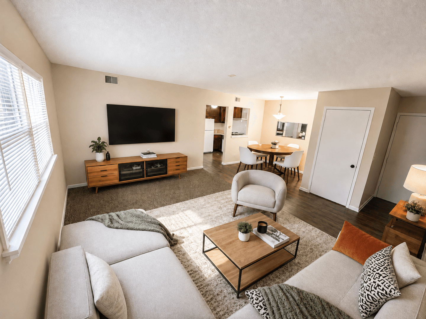 Louisville Apartment: 1517, 1521, 1525 S 3rd St.