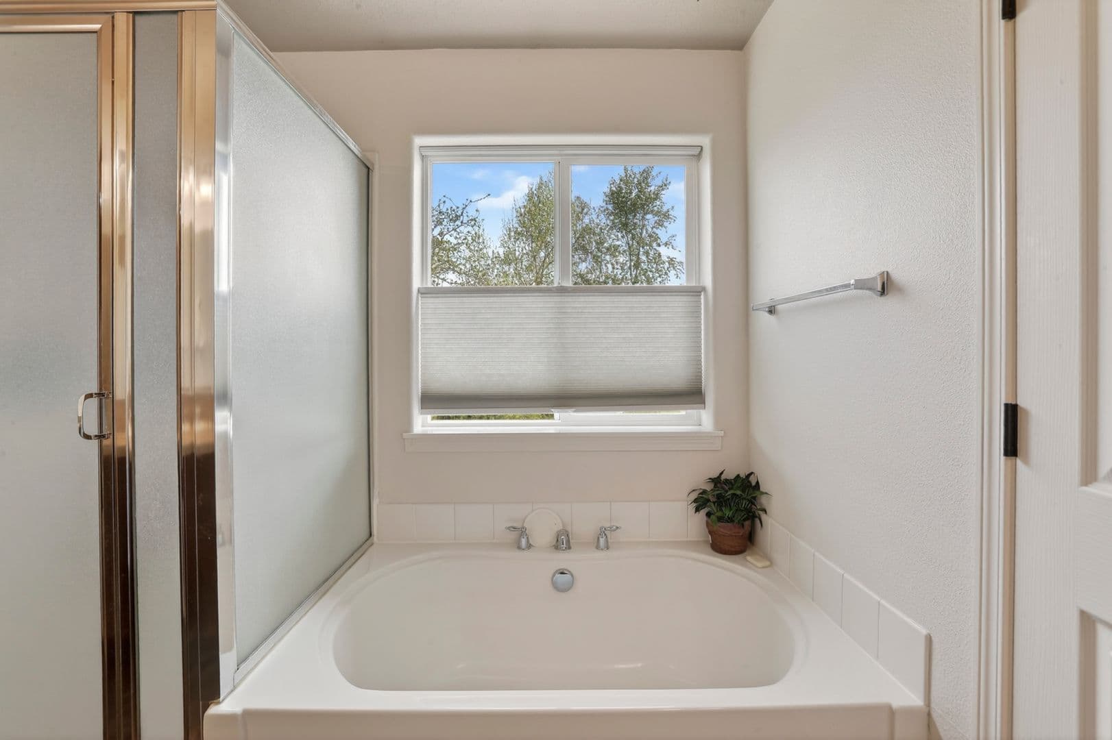 Scappoose House: 52092 SE 9th Street