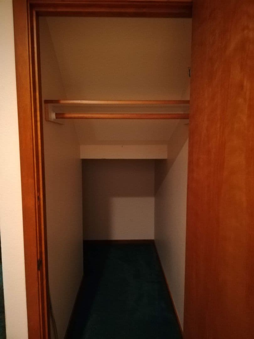 Rockaway Beach Apartment: 17600 Ocean Blvd.