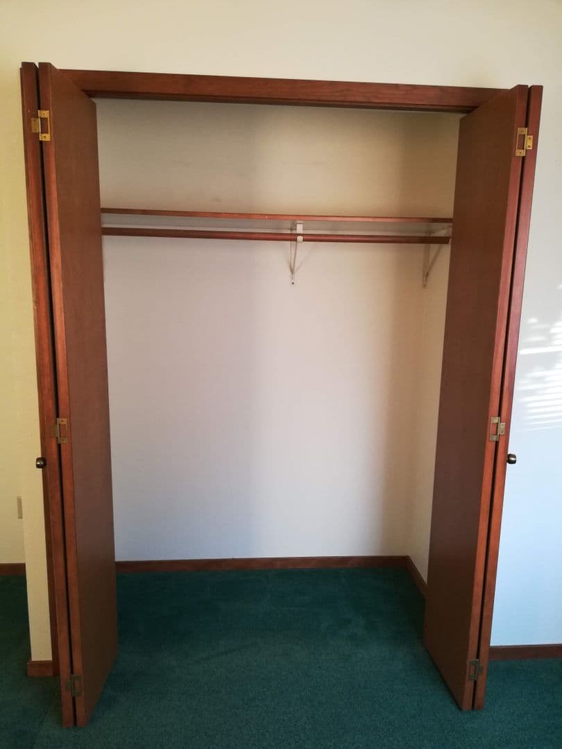 Rockaway Beach Apartment: 17600 Ocean Blvd.