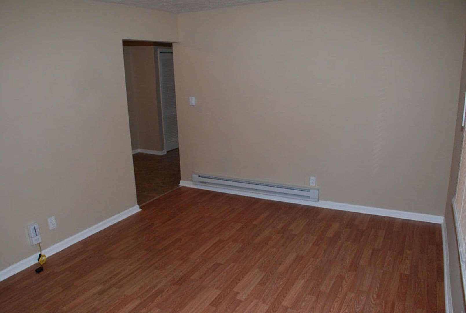 Lexington Apartment: 1344 Royalty Court