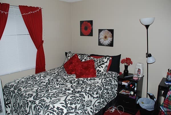 Lexington Apartment: 145 Transcript Avenue