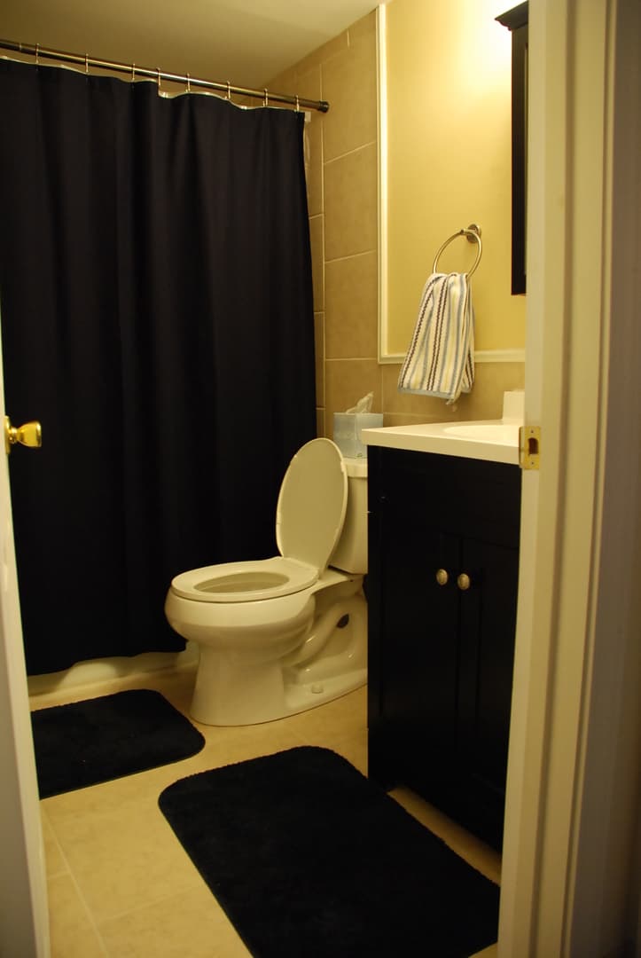 Lexington Apartment: 165 Virginia Avenue