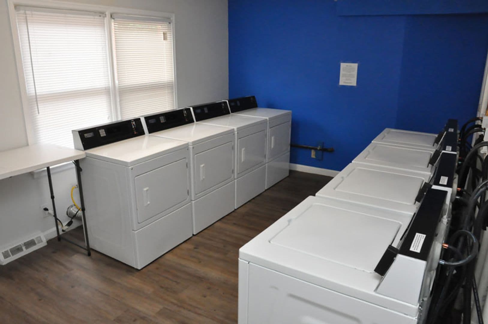 Lexington Apartment: 1341 Royalty Court