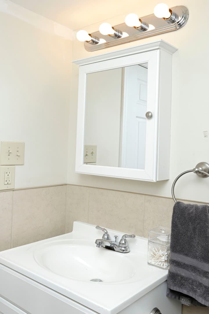 Lexington Apartment: 165 Virginia Avenue
