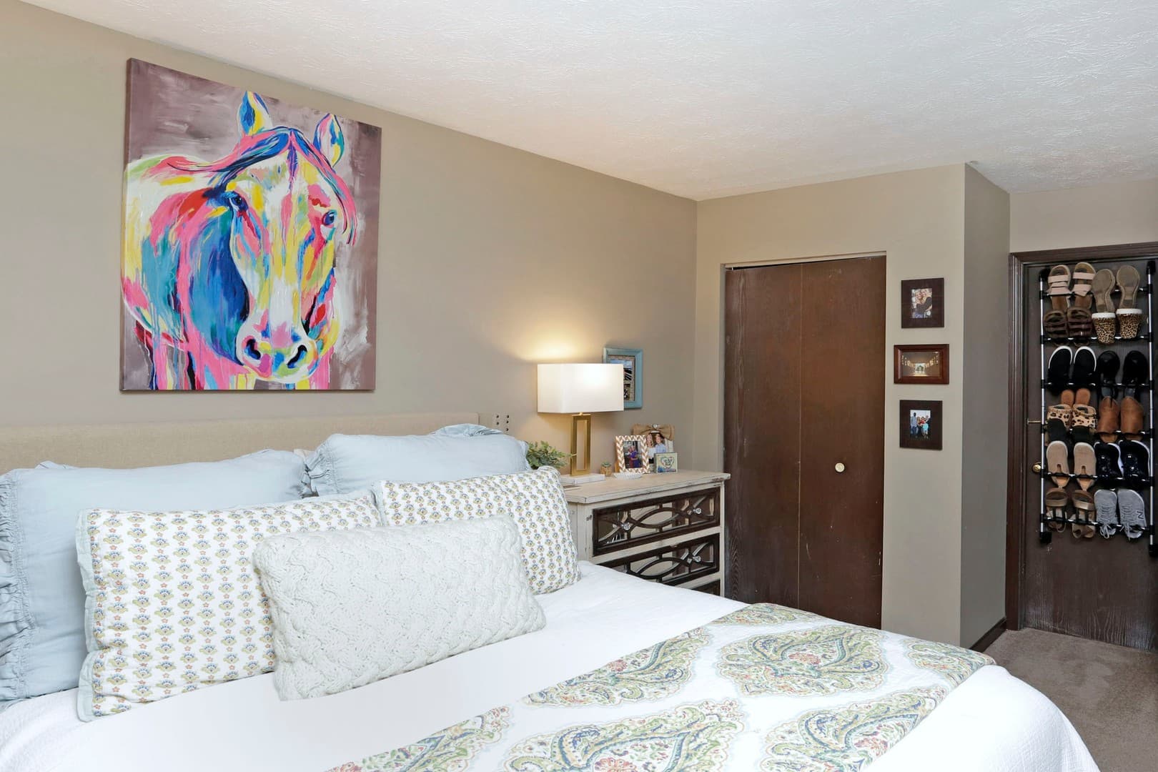 Lexington Apartment: 135 Transcript Avenue