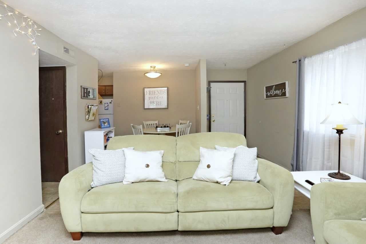 Lexington Apartment: 140 Gazette Avenue