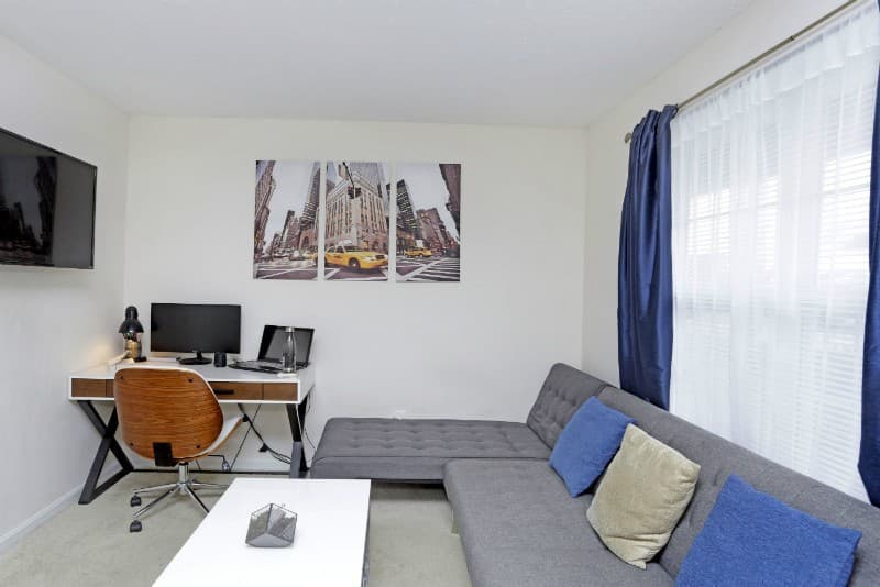 Lexington Apartment: 805 Press Avenue