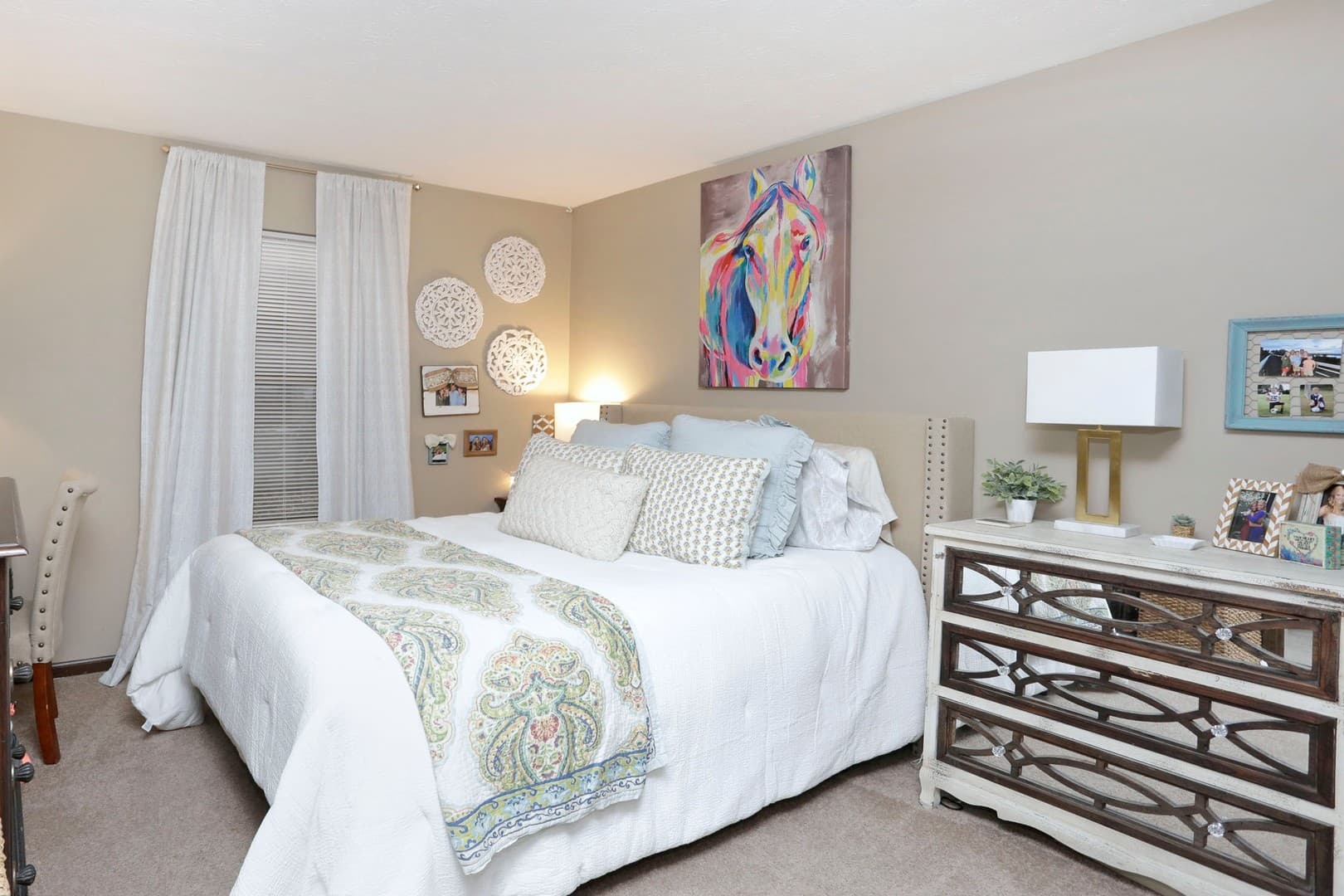Lexington Apartment: 135 Transcript Avenue