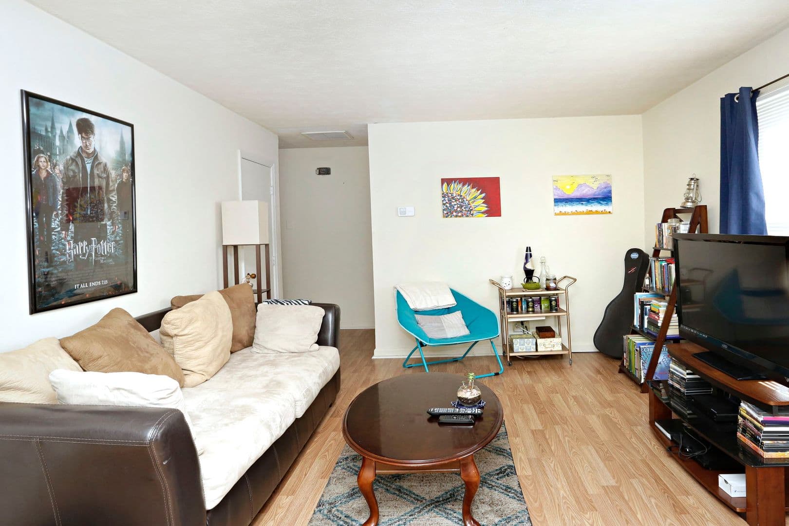 Lexington Apartment: 1352 Royalty Court