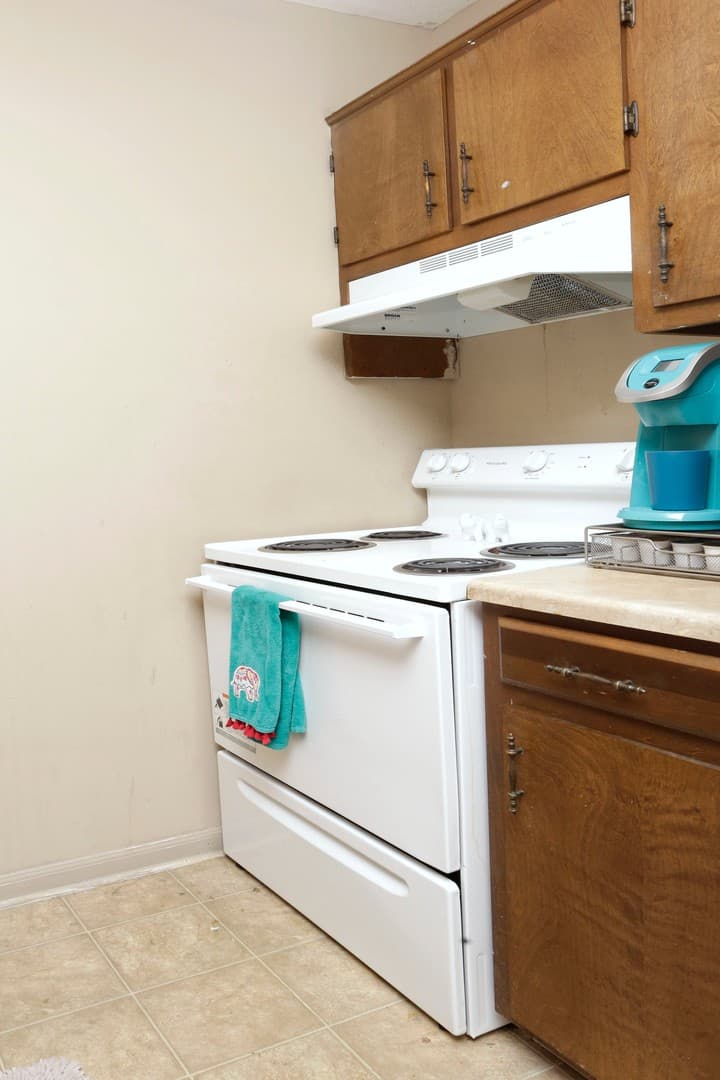 Lexington Apartment: 140 Gazette Avenue