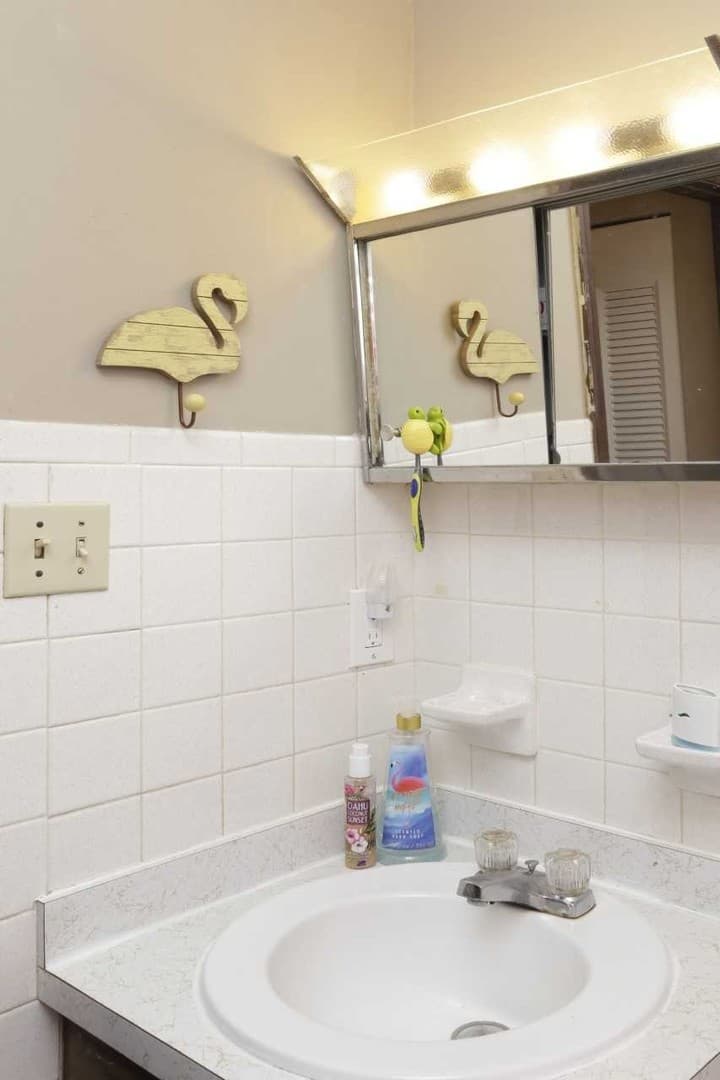 Lexington Apartment: 140 Gazette Avenue