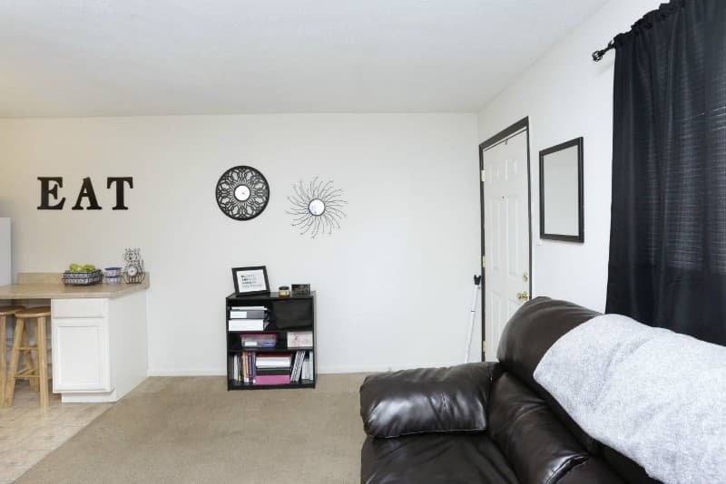 Lexington Apartment: 178 Leader Avenue