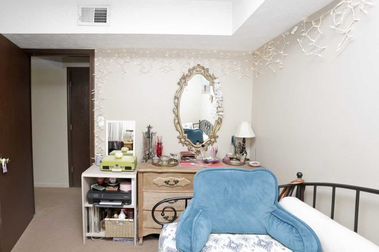 Lexington Apartment: 145 Transcript Avenue