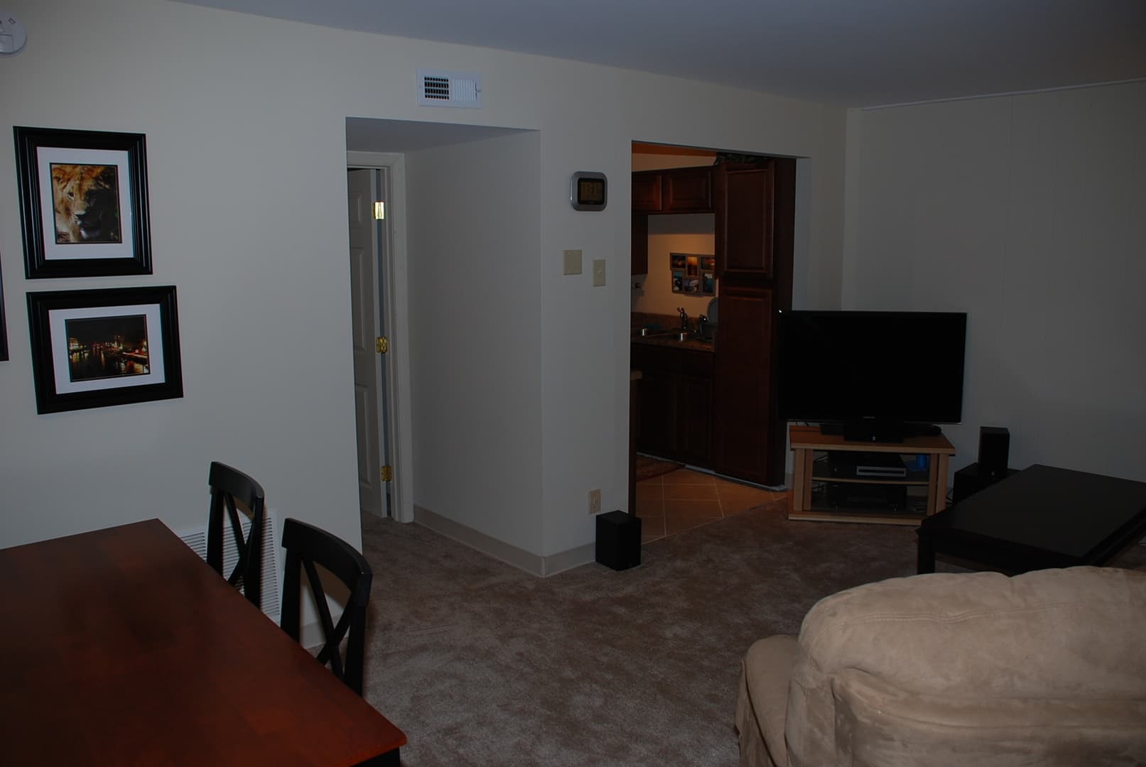 Lexington Apartment: 165 Virginia Avenue
