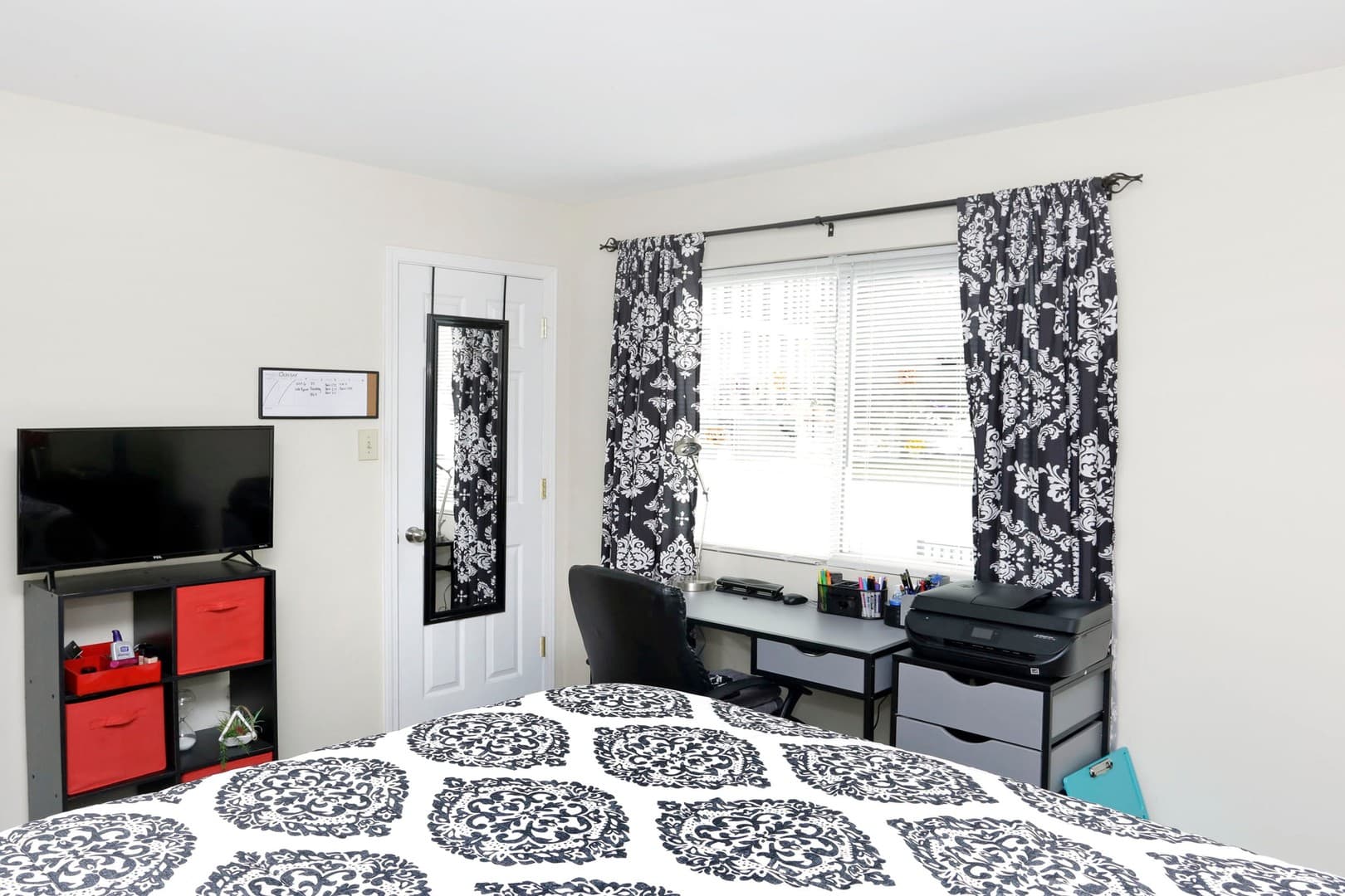 Lexington Apartment: 165 Virginia Avenue
