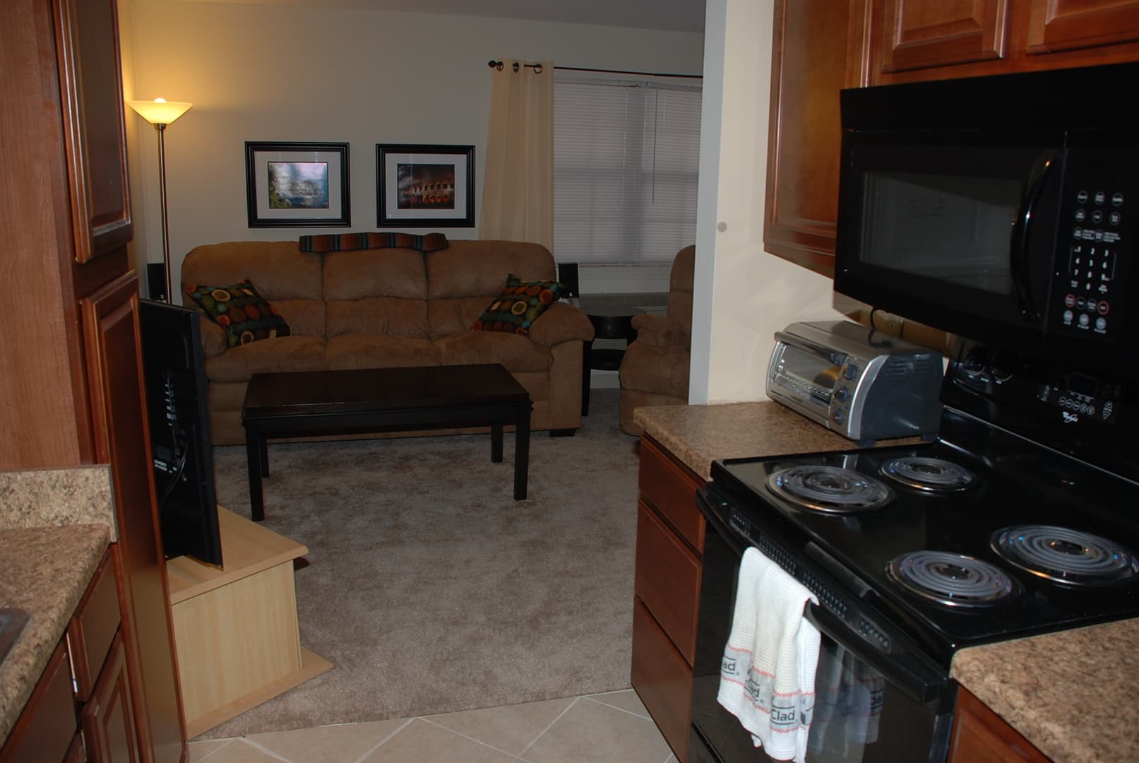 Lexington Apartment: 165 Virginia Avenue