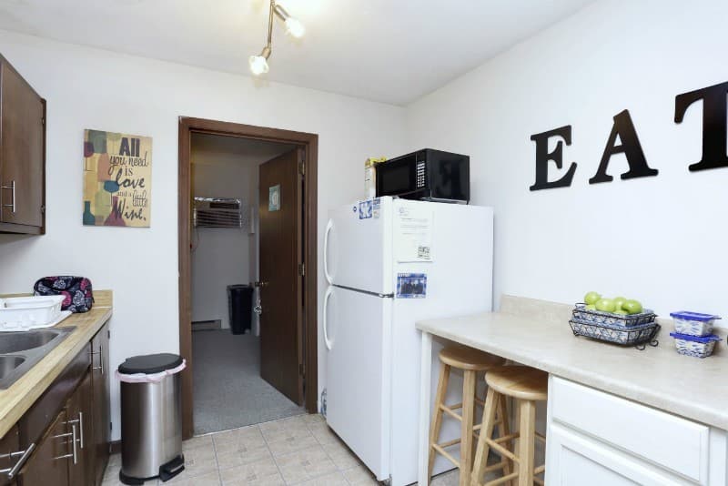 Lexington Apartment: 178 Leader Avenue