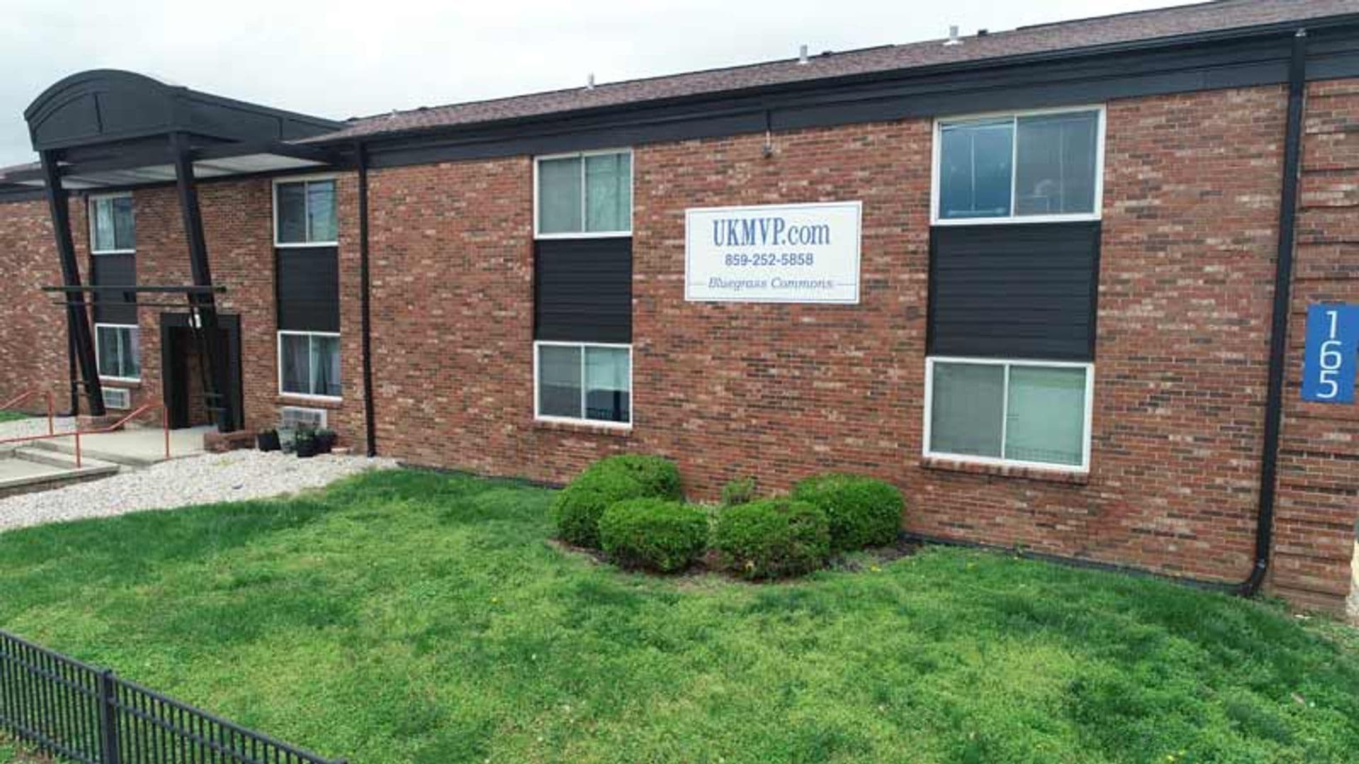 Lexington Apartment: 165 Virginia Avenue