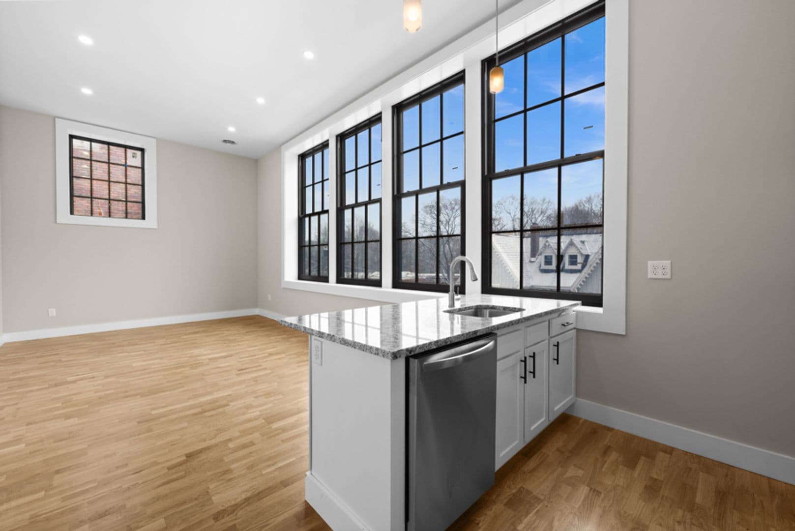 Cohoes Apartment: 45 Johnston Avenue