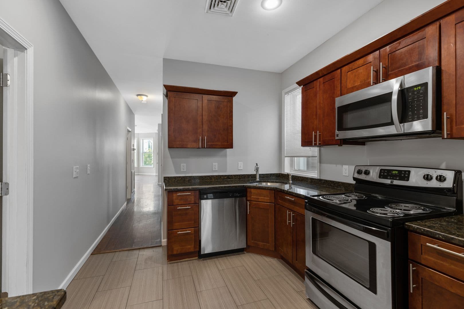 Albany Apartment: 65 Dana Ave.