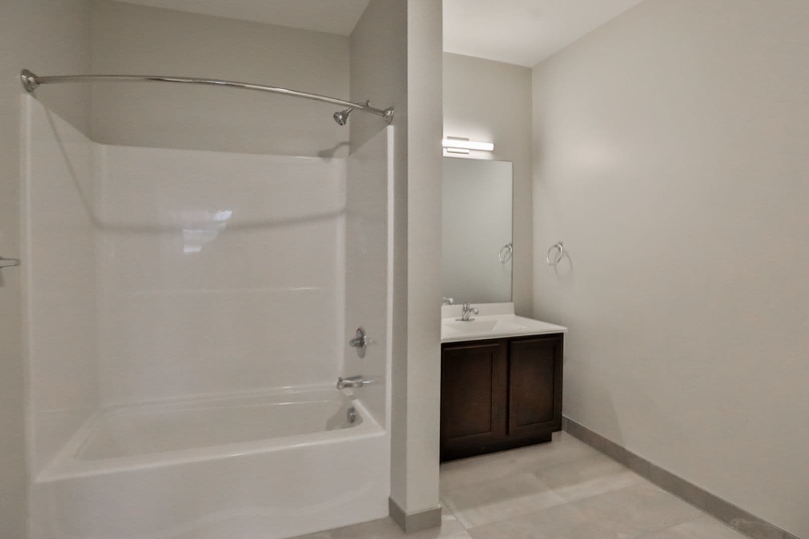 Albany Apartment: 36 Hackett Blvd