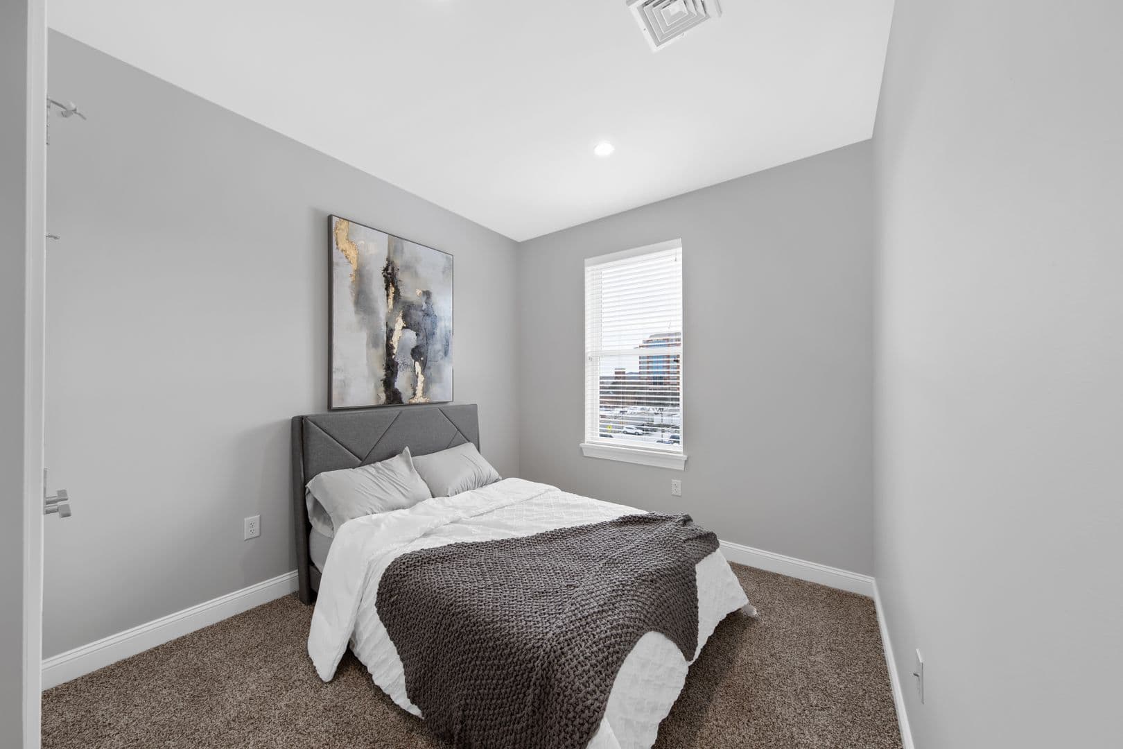 Albany Apartment: 191 North Pearl St.