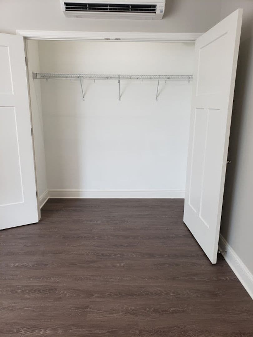 Albany Apartment: 86 Dana Avenue