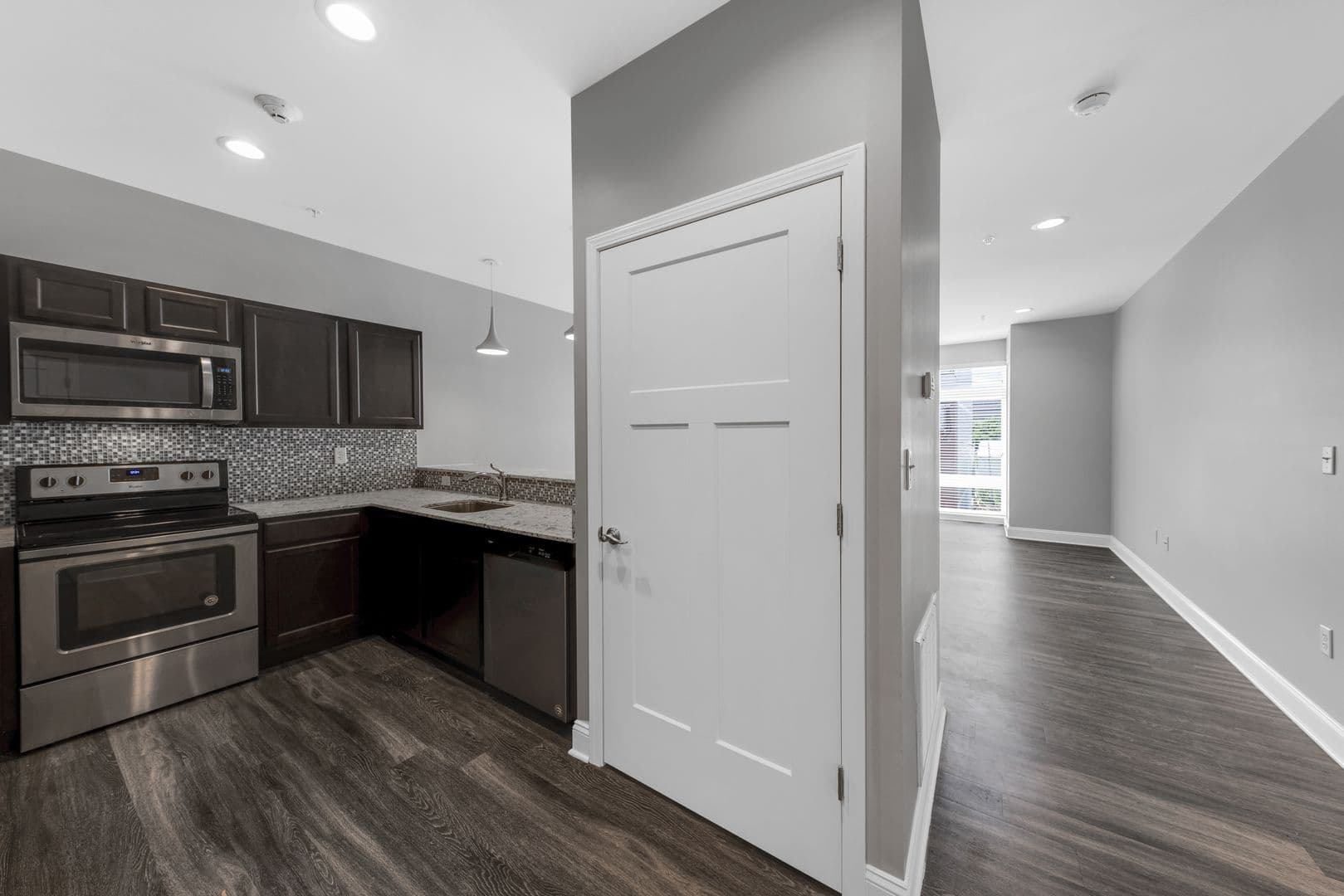 Albany Apartment: 85 Dana Ave