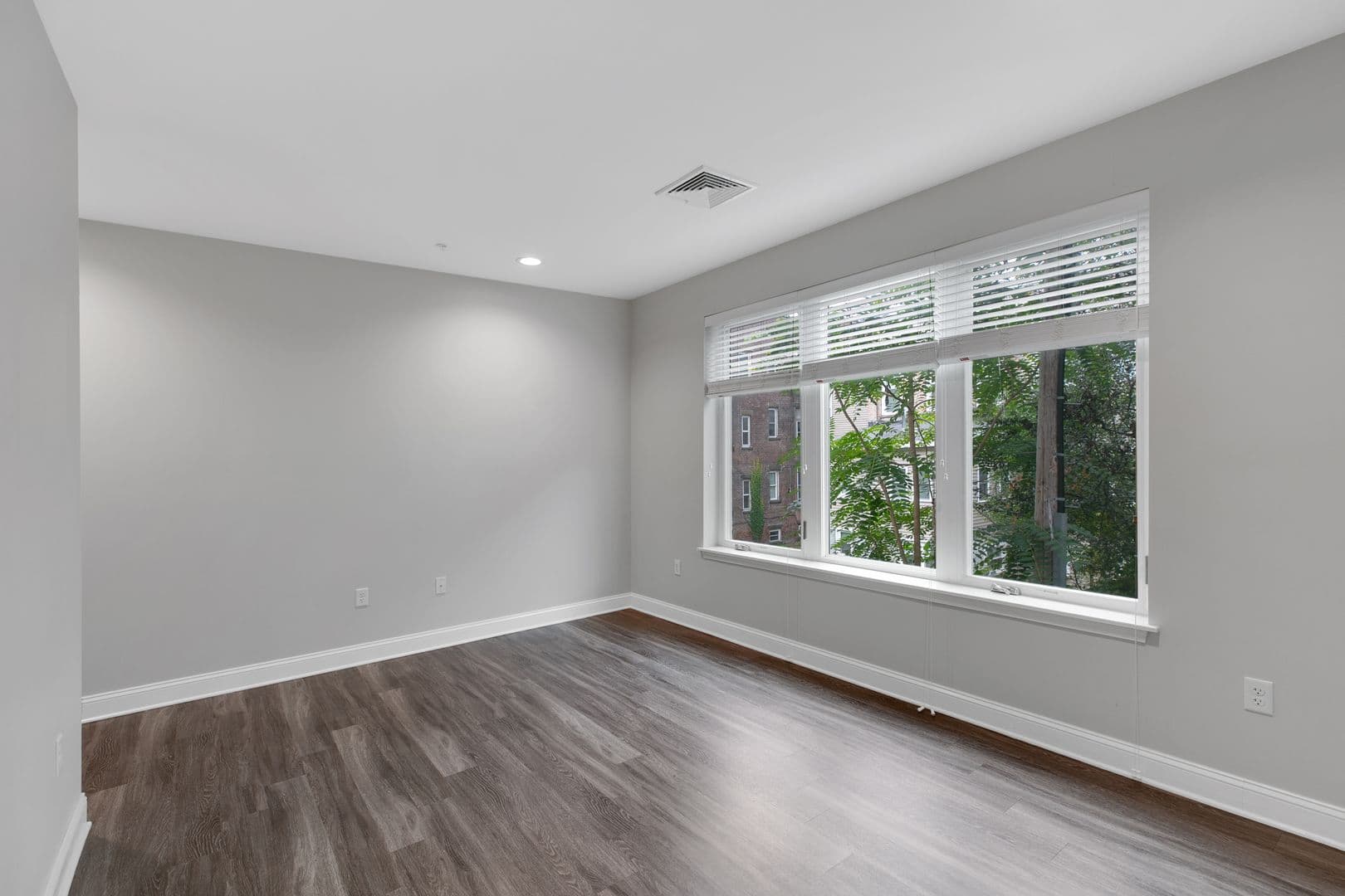Albany Apartment: 85 Dana Ave
