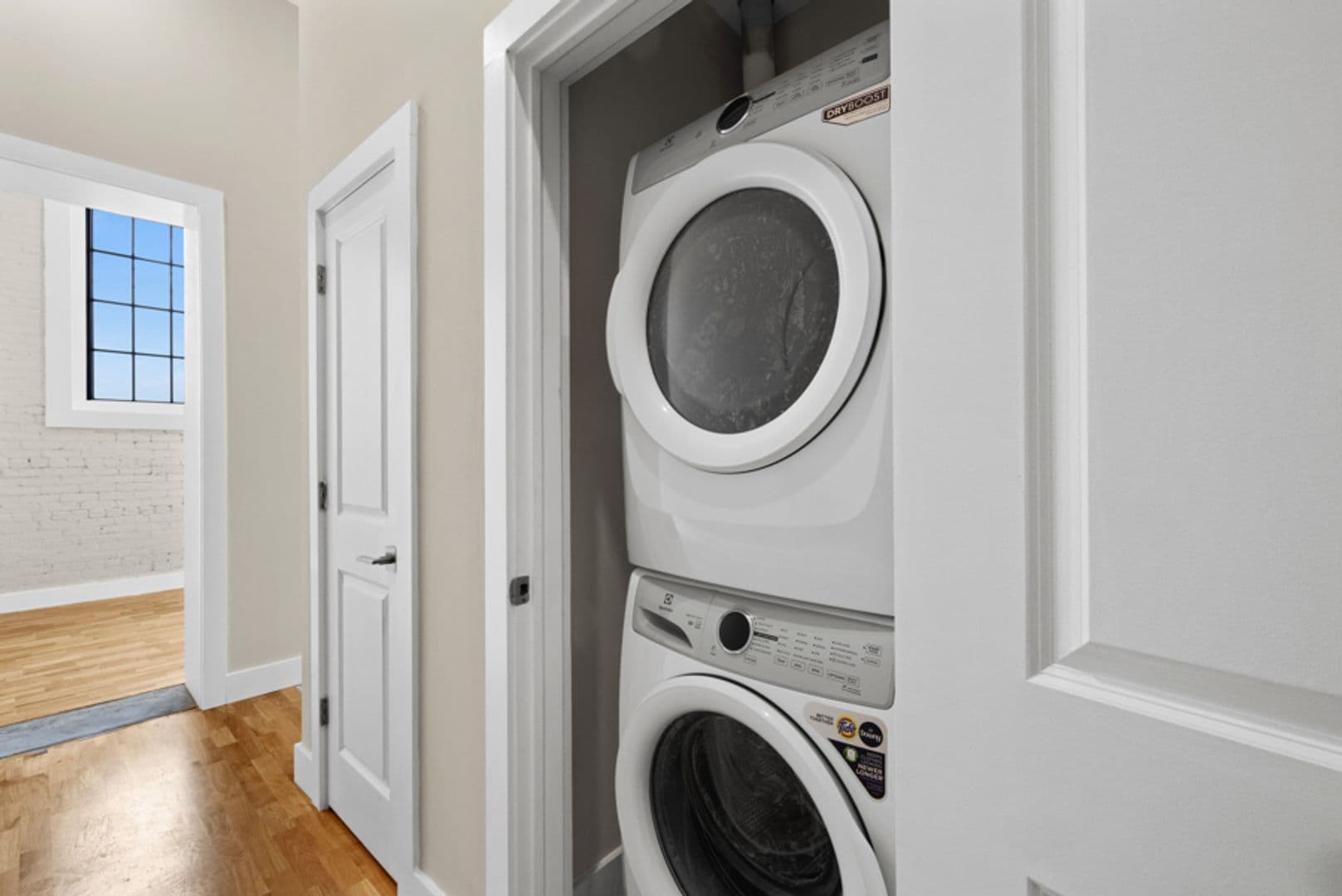 Cohoes Apartment: 45 Johnston Avenue