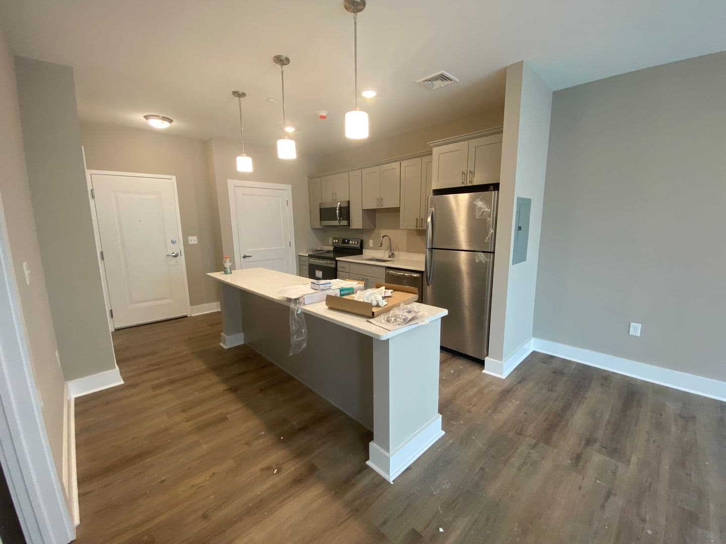 Albany Apartment: 105  Morris Street