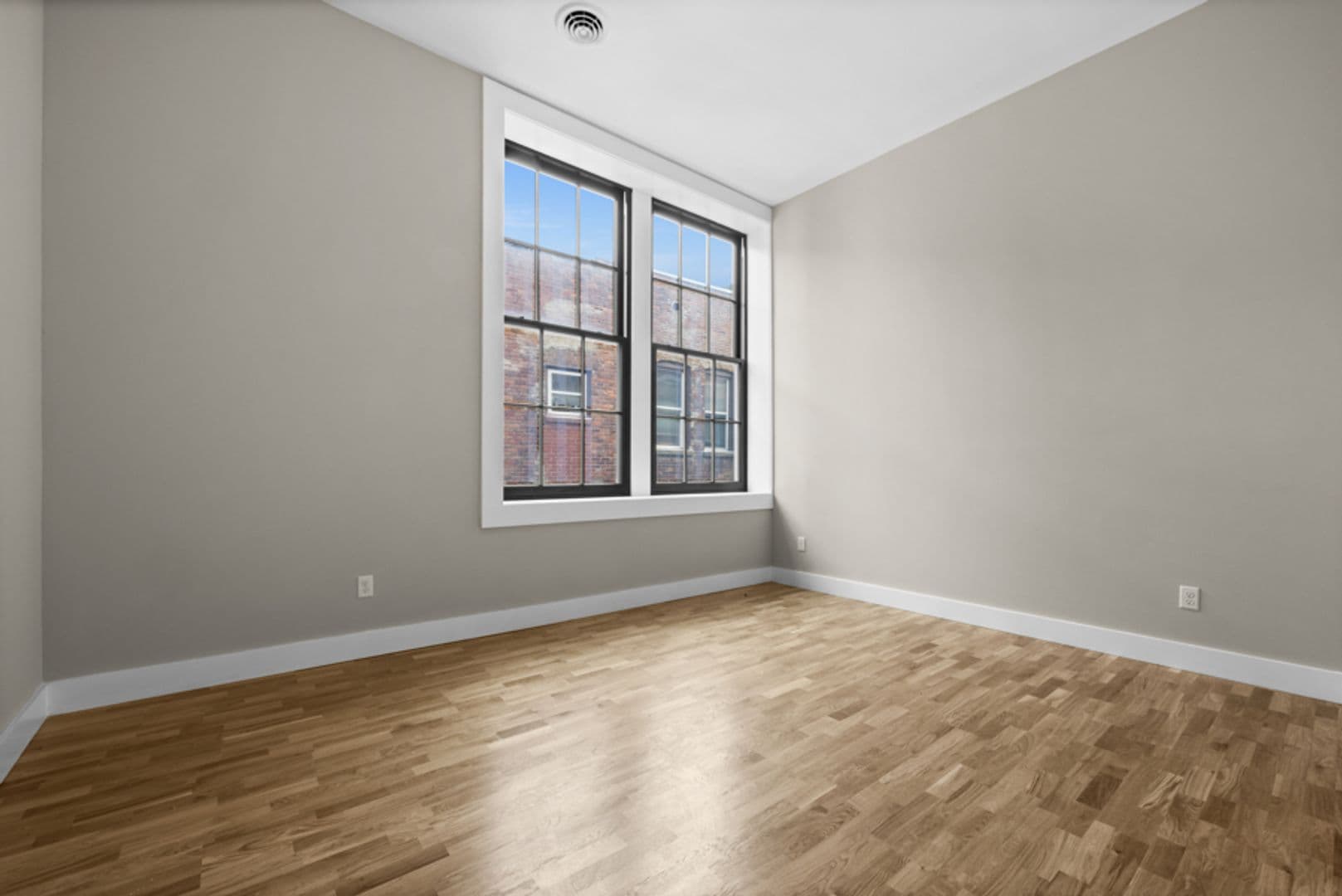 Cohoes Apartment: 45 Johnston Avenue