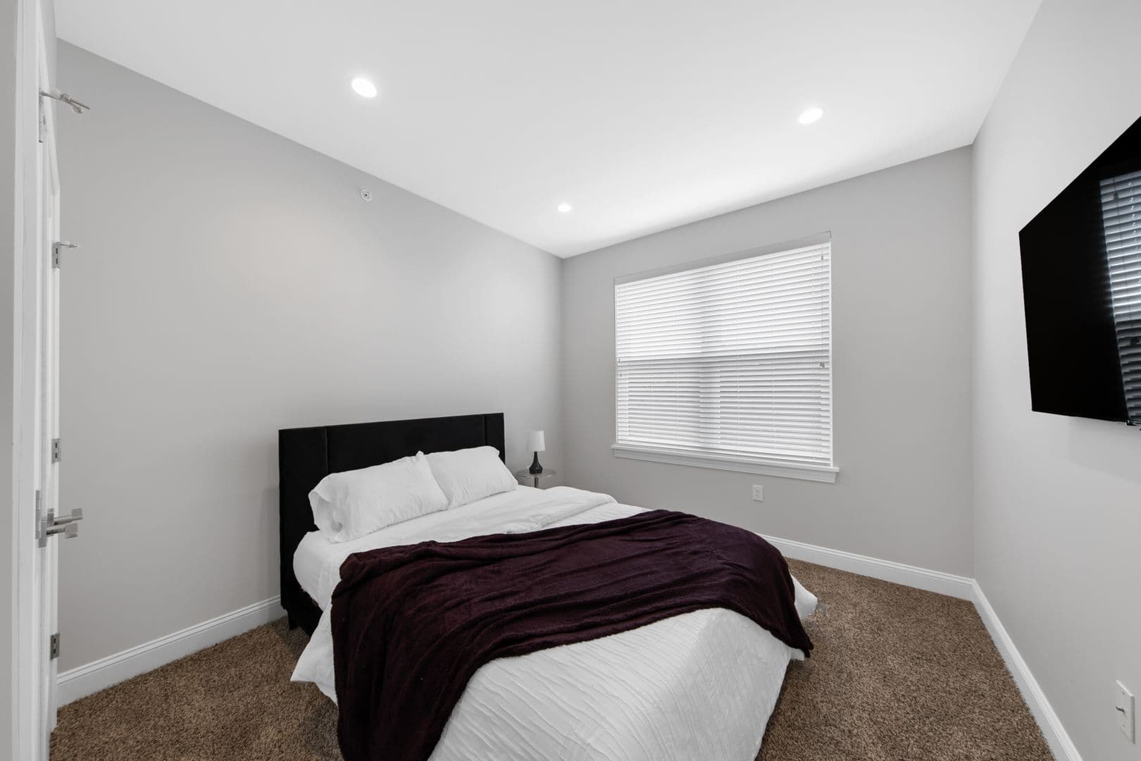 Albany Apartment: 191 North Pearl St.