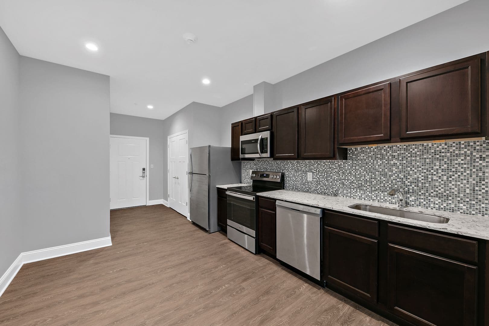 Albany Apartment: 86 Dana Avenue