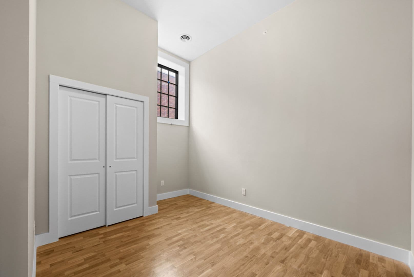 Cohoes Apartment: 45 Johnston Avenue
