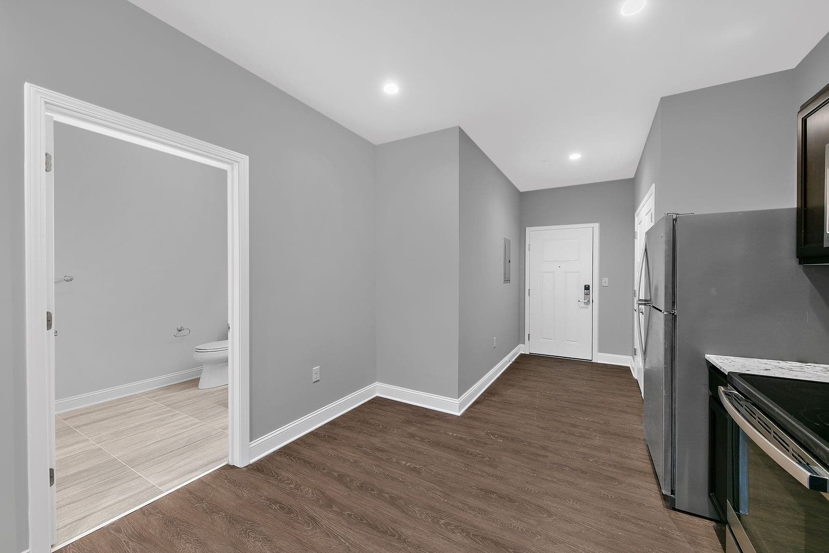 Albany Apartment: 86 Dana Avenue