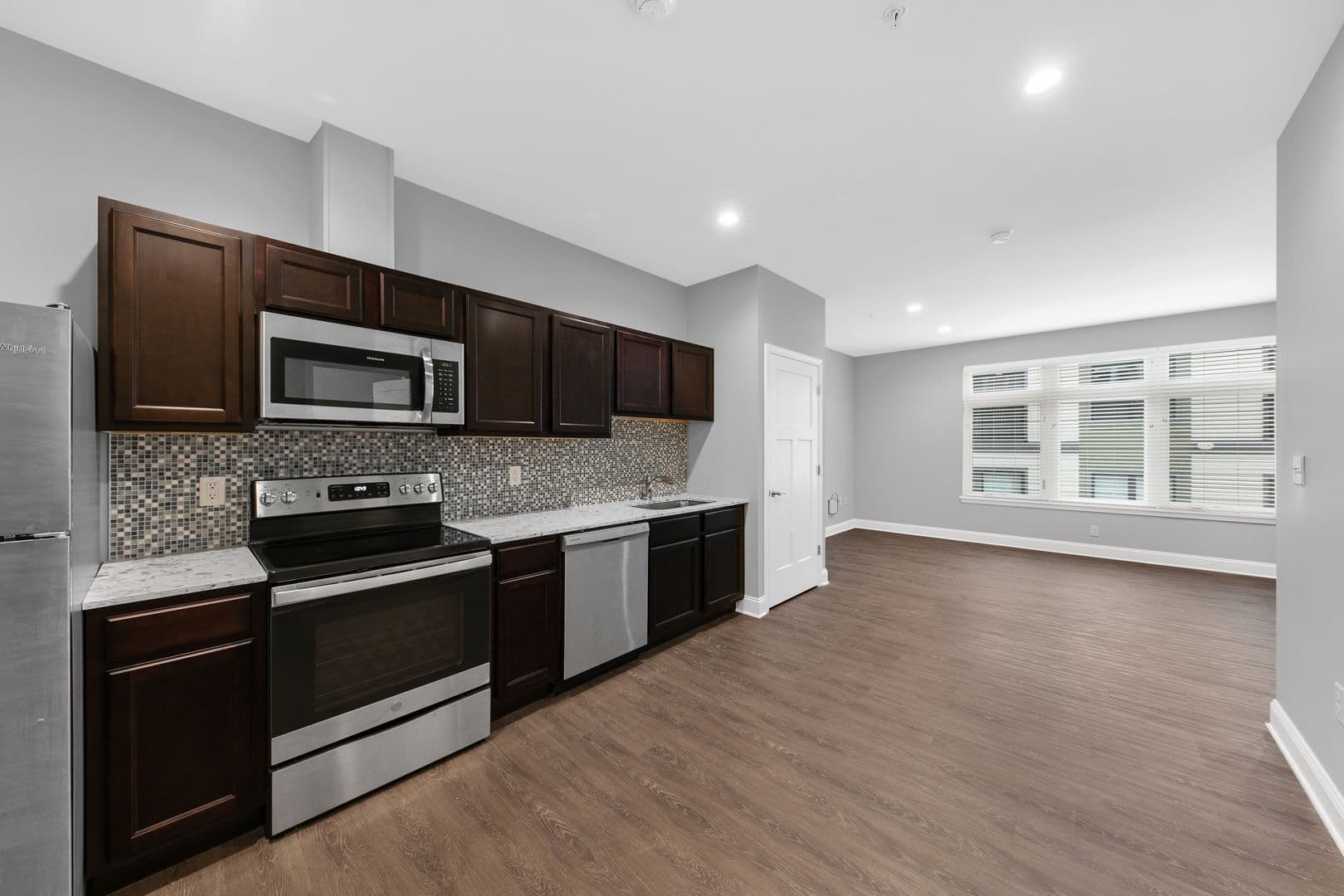 Albany Apartment: 86 Dana Avenue