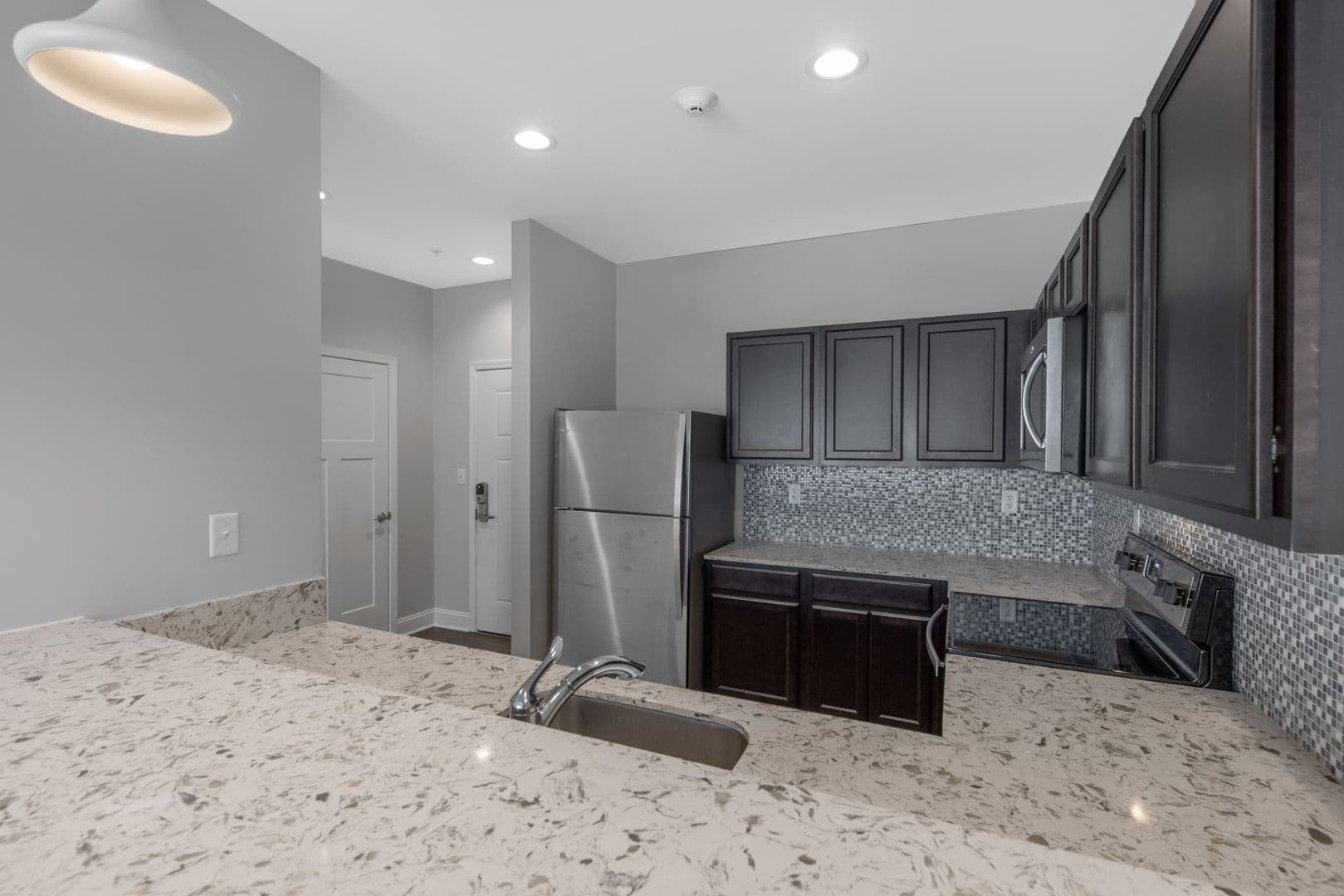 Albany Apartment: 85 Dana Ave