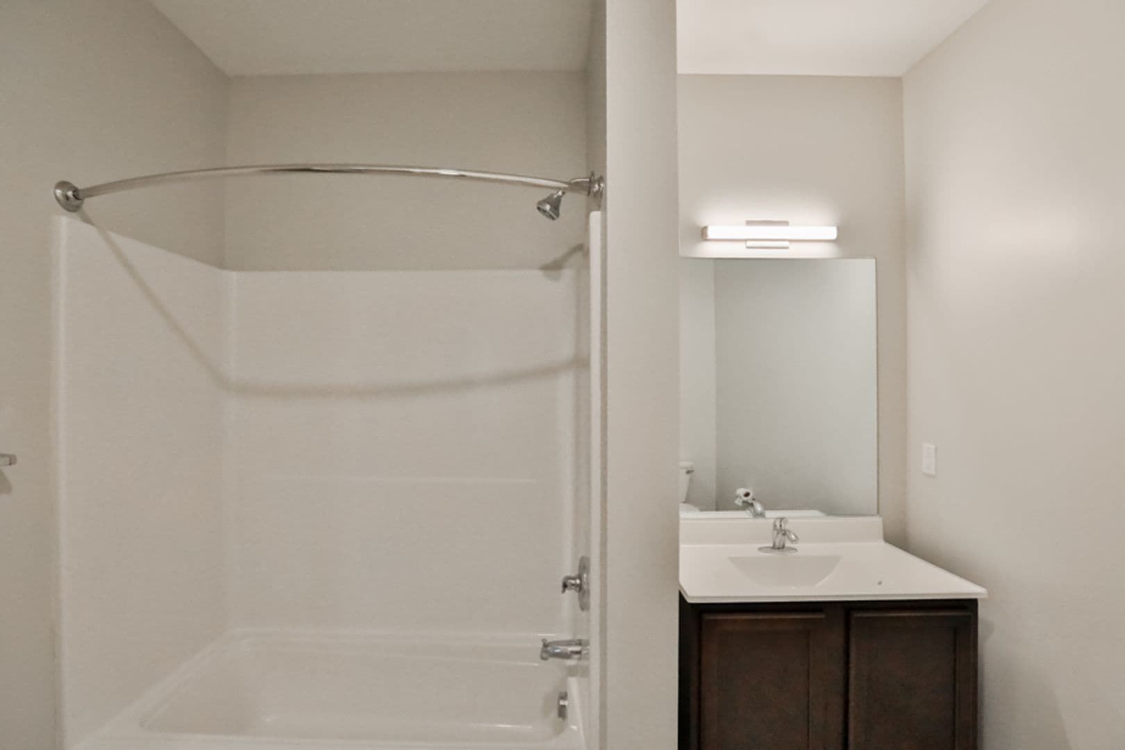 Albany Apartment: 36 Hackett Blvd